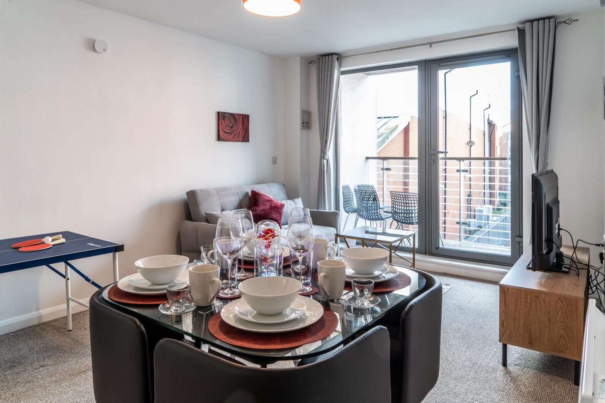 ברמינגהאם Central Suite Near Mailbox, King Bed, Ping Pong, Netflix, Sleeps 4 מראה חיצוני תמונה