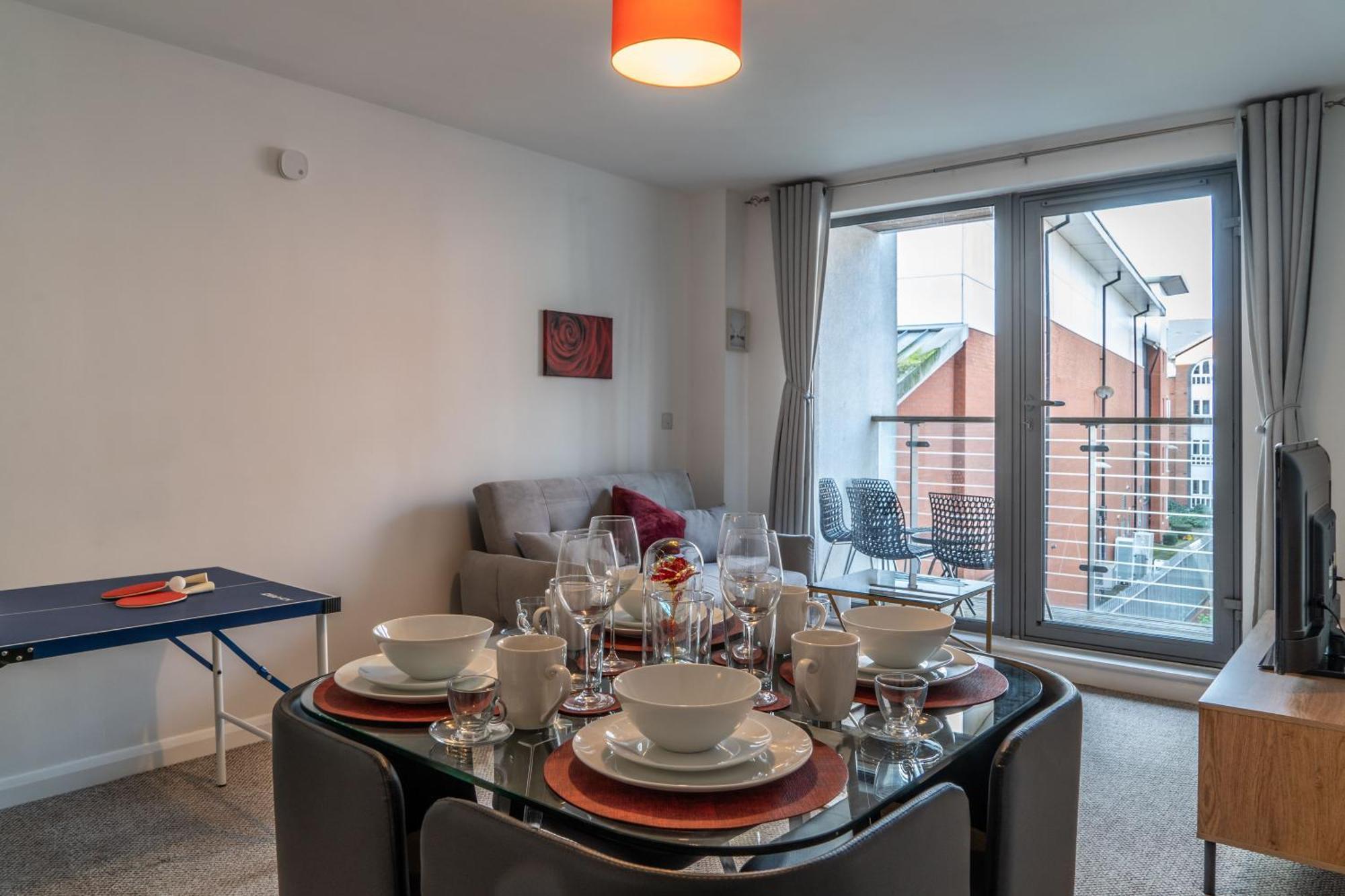 ברמינגהאם Central Suite Near Mailbox, King Bed, Ping Pong, Netflix, Sleeps 4 מראה חיצוני תמונה