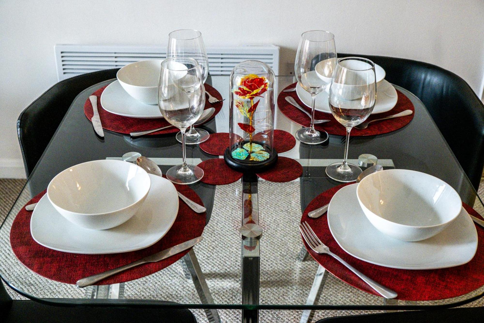 ברמינגהאם Central Suite Near Mailbox, King Bed, Ping Pong, Netflix, Sleeps 4 מראה חיצוני תמונה