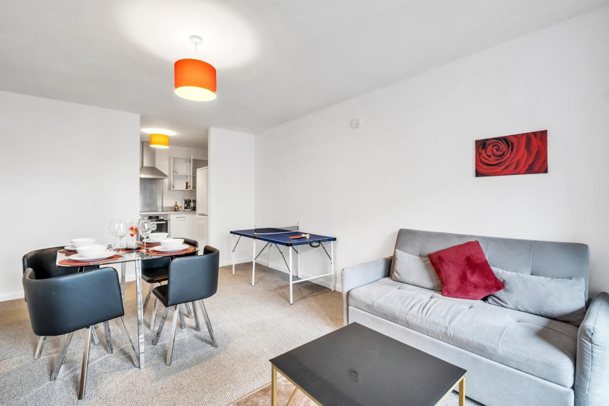 ברמינגהאם Central Suite Near Mailbox, King Bed, Ping Pong, Netflix, Sleeps 4 מראה חיצוני תמונה